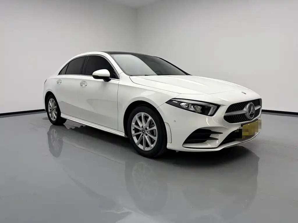 Mercedes-Benz A-Class 2020 — фото 3