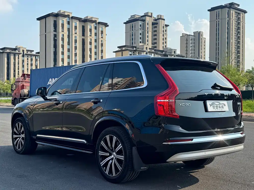 Volvo XC90 2022 — фото 7