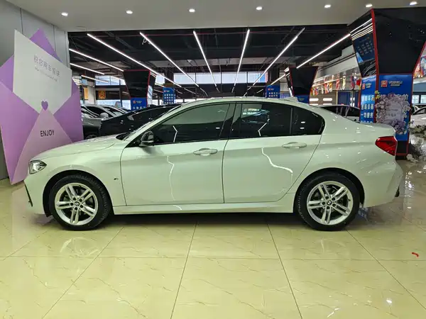 BMW 1 Series 2022
