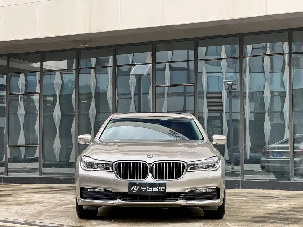 BMW 7 Series 2016 — фото 2
