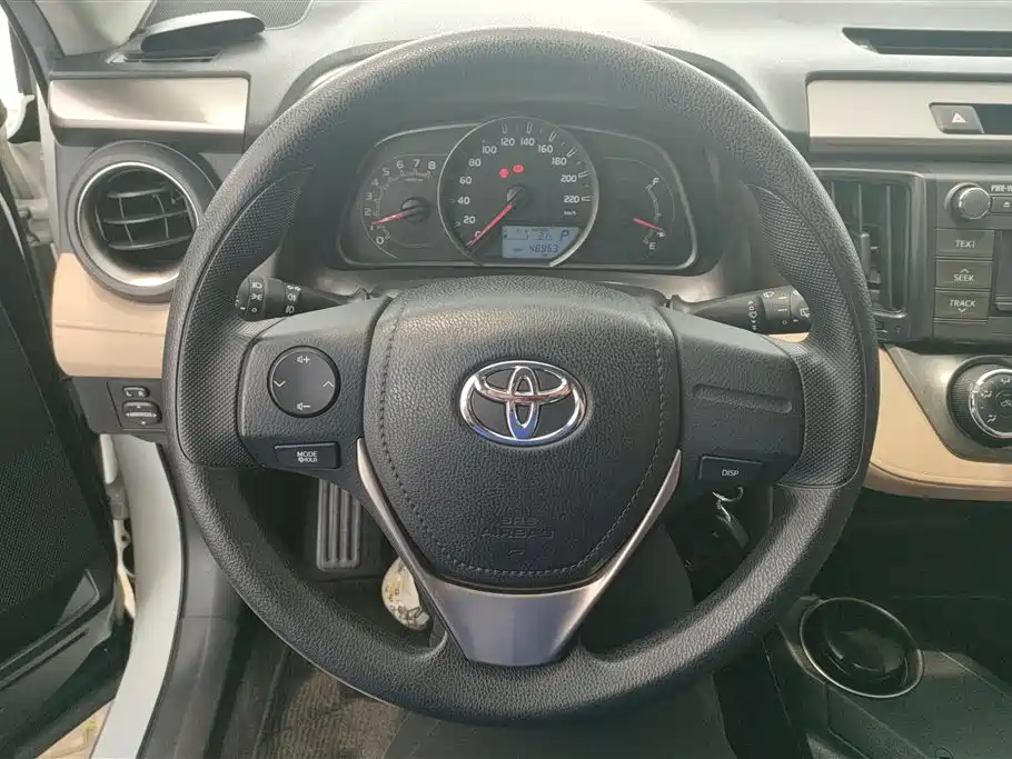 Toyota RAV4 2014 — фото 15