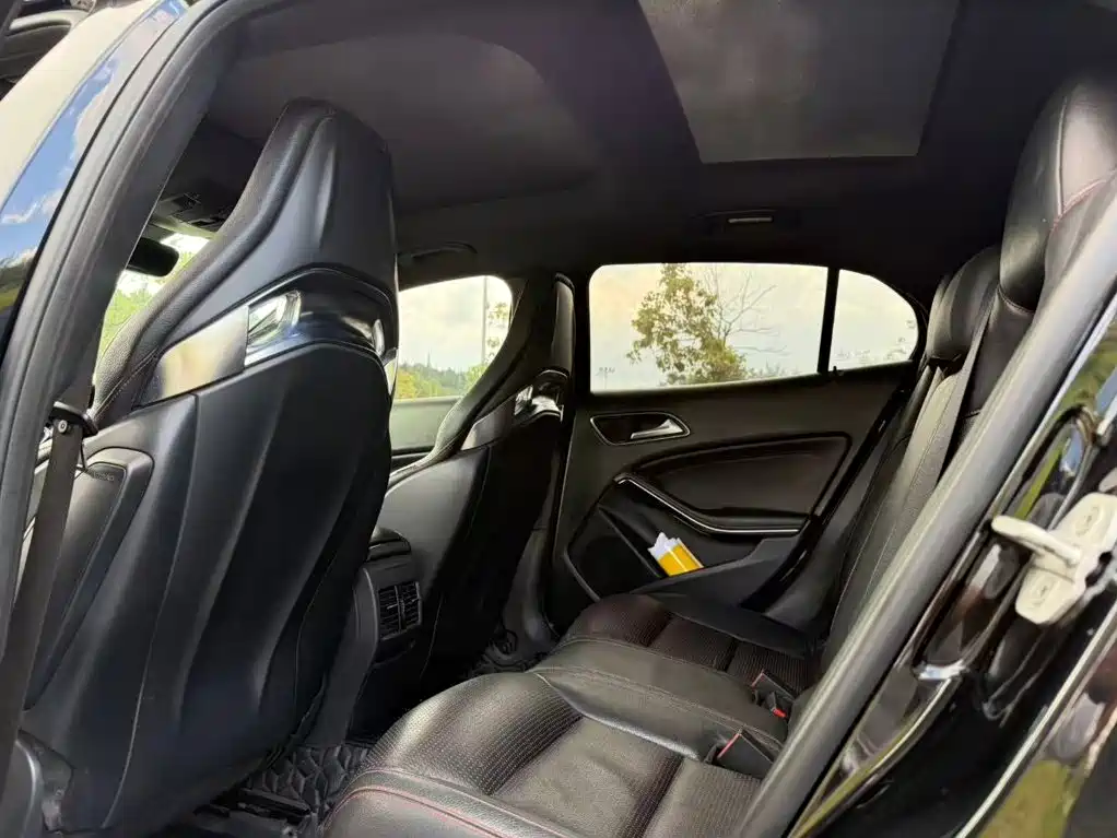 Mercedes-Benz GLA AMG 2015 — фото 5