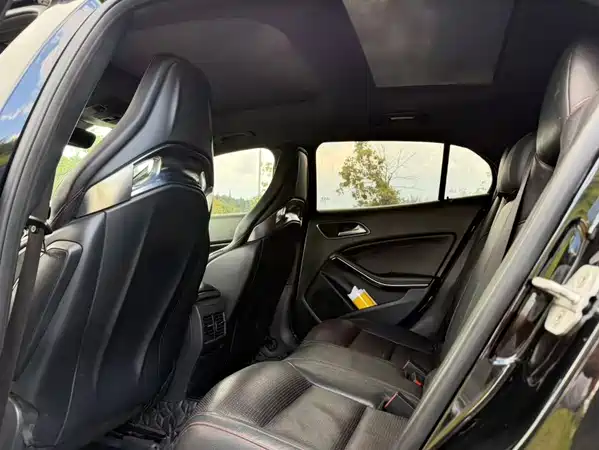 Mercedes-Benz GLA AMG 2015
