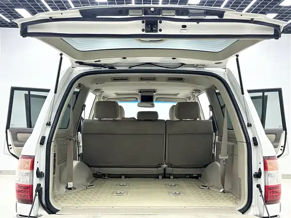 Toyota Land Cruiser 2005