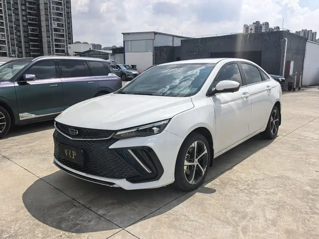 Geely Emgrand L 2022