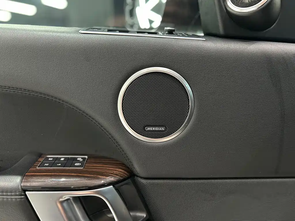 Land Rover Range Rover 2018 — фото 23
