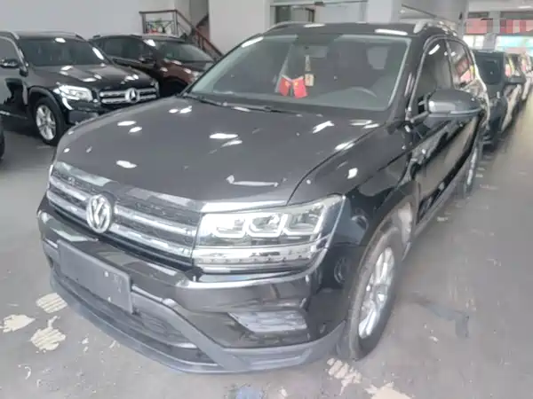 Volkswagen Tharu 2020