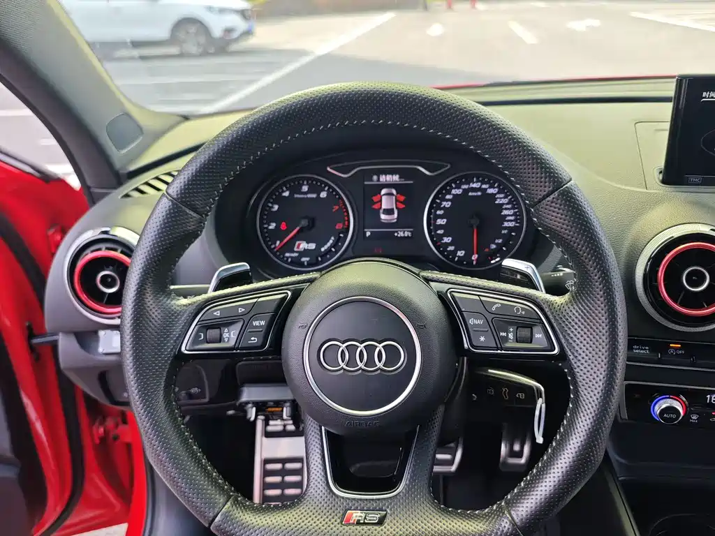 Audi S3 2017 — фото 11