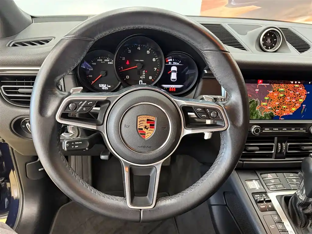 Porsche Macan 2020 — фото 3