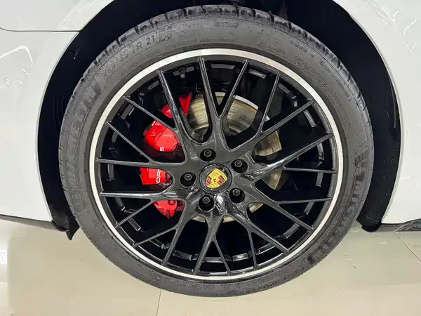 Porsche Panamera 2023