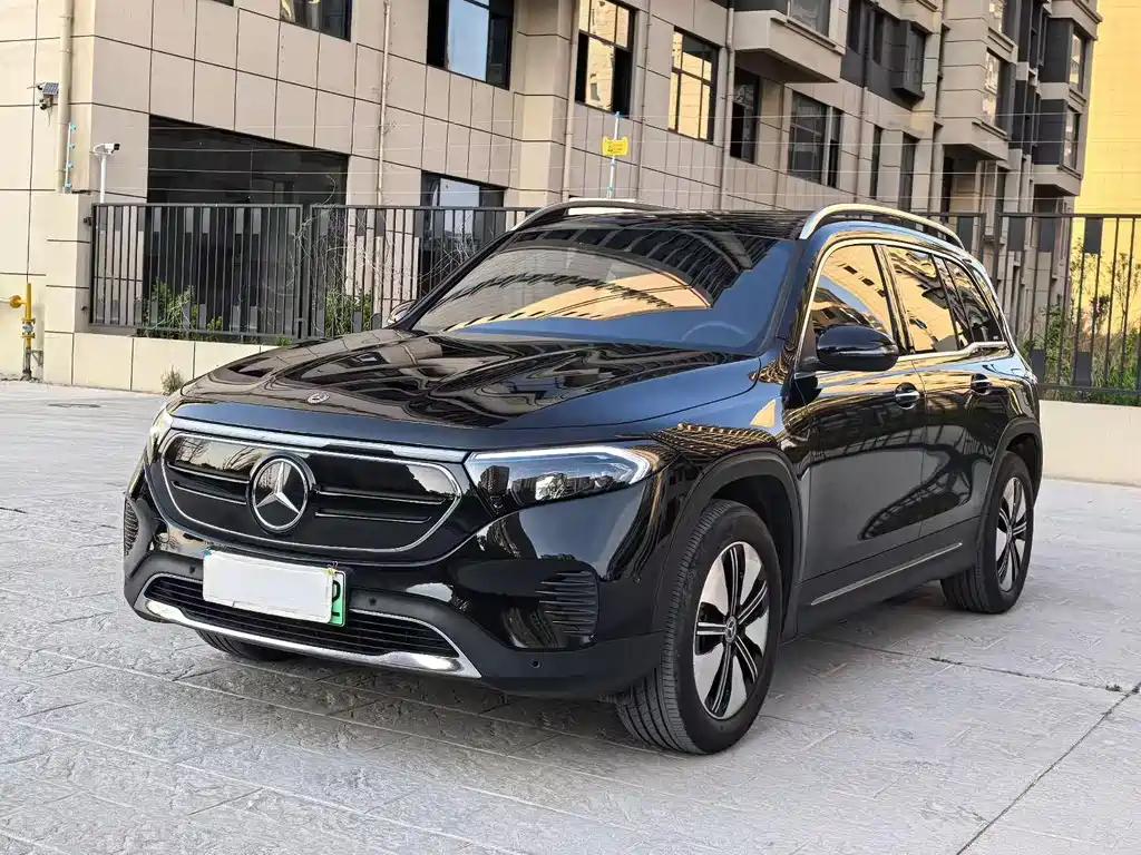 Mercedes-Benz EQB 2023