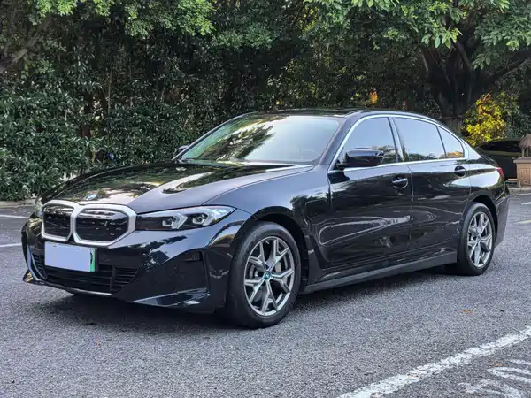 BMW i3 2023