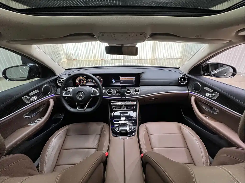 Mercedes-Benz E-Class 2017 — фото 12