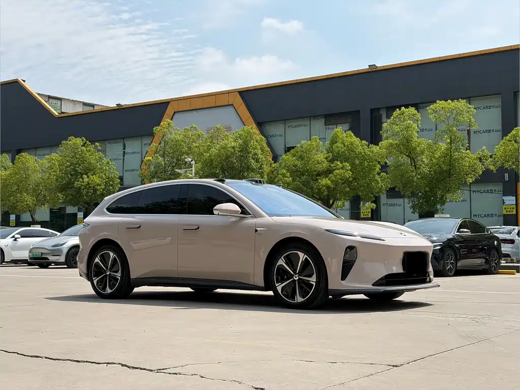 NIO ET5T 2023