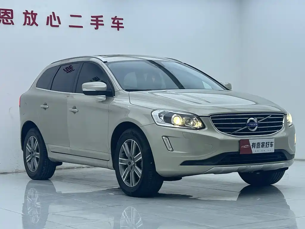Volvo XC60 2017 — фото 3