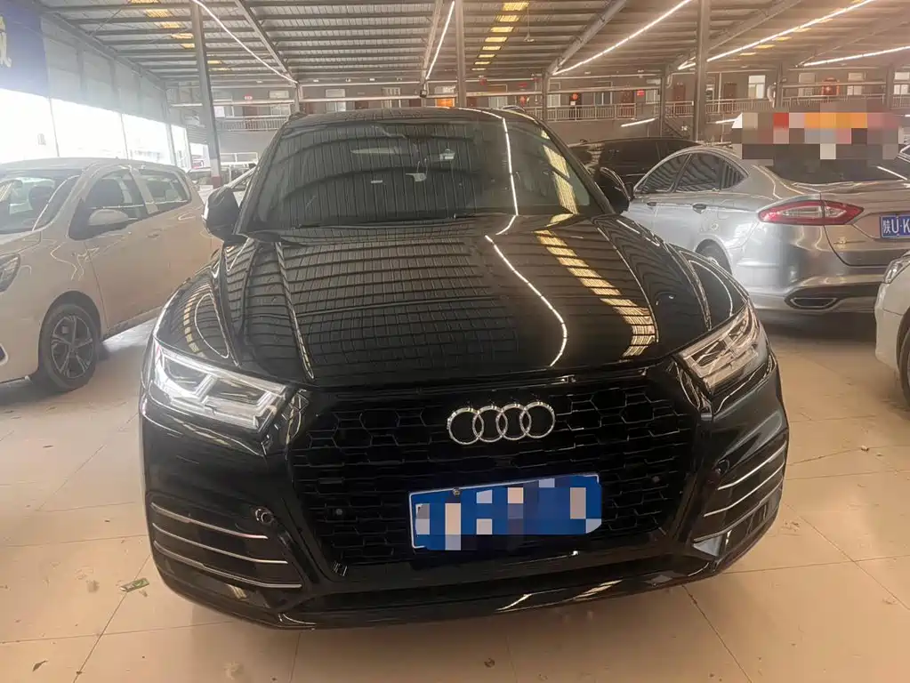 Audi Q5L 2019 — фото 2