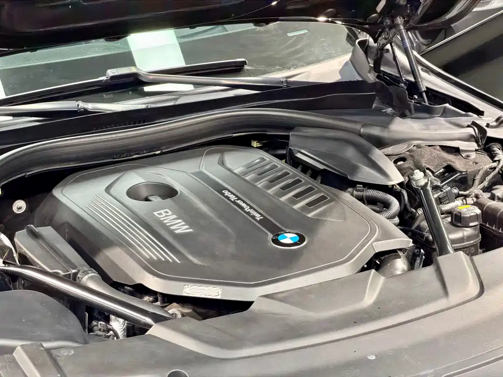 BMW 7 Series 2017 — фото 17