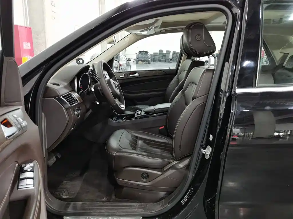 Mercedes-Benz GLE 2016 — фото 10