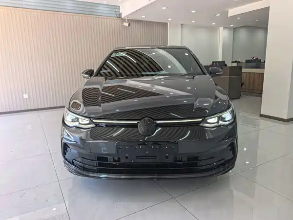 Volkswagen Golf 2023