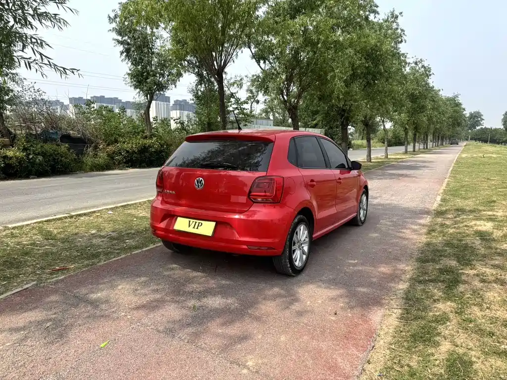 Volkswagen Polo 2015