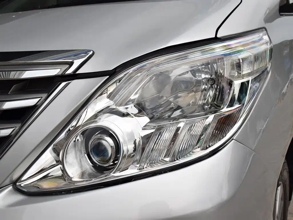 Toyota Alphard 2013 — фото 18