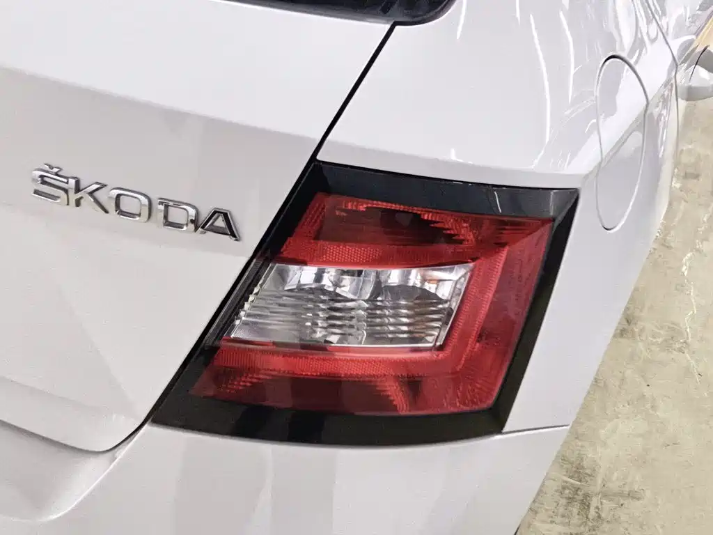 Skoda Fabia 2016 — фото 24