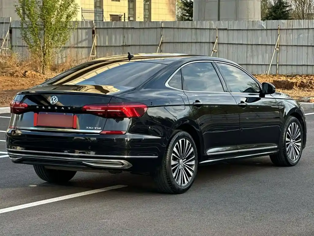 Volkswagen Passat 2019 — фото 8