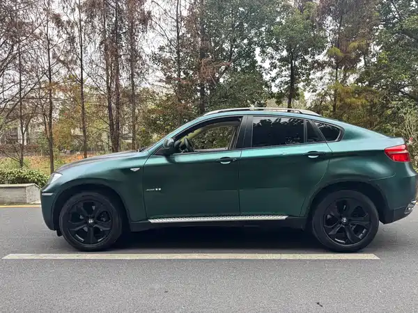 BMW X6 2011