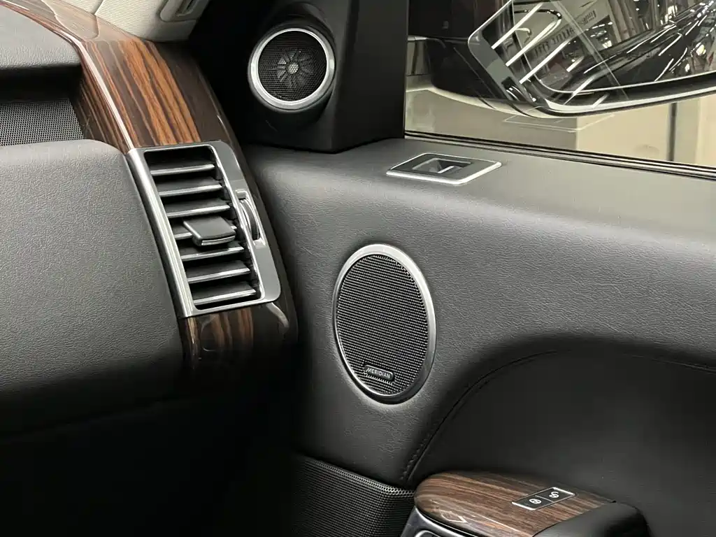 Land Rover Range Rover 2017 — фото 12