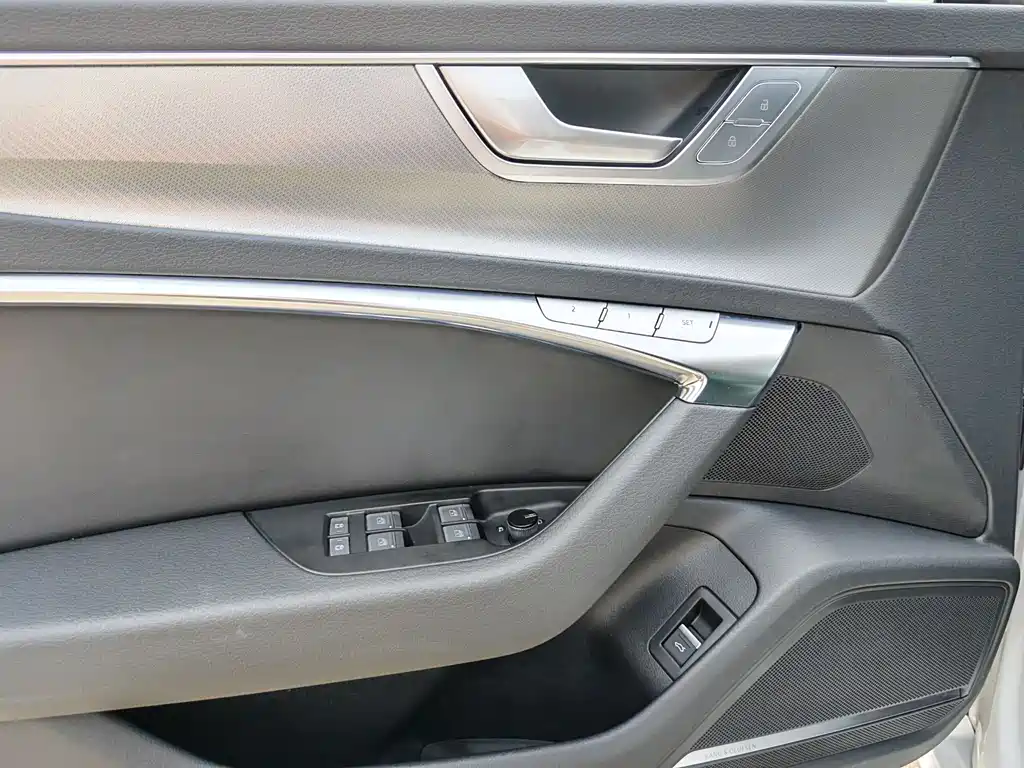 Audi A7 2025 — фото 13