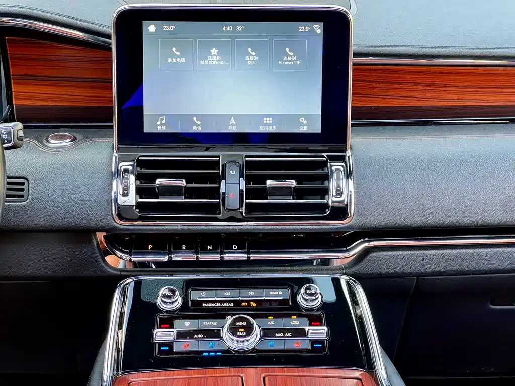 Lincoln Navigator 2020 — фото 13