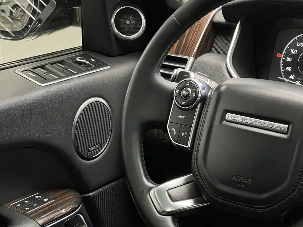 Land Rover Range Rover 2017 — фото 15