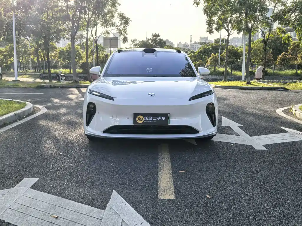 NIO ET5 2025