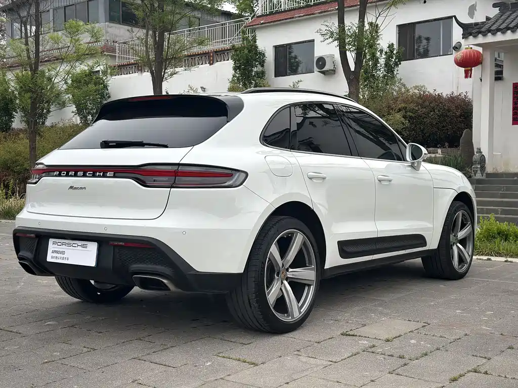 Porsche Macan 2022 — фото 13