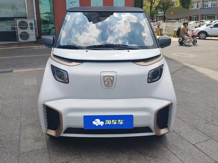 Baojun E200 2021