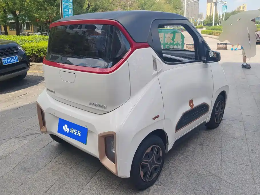 Baojun E200 2021