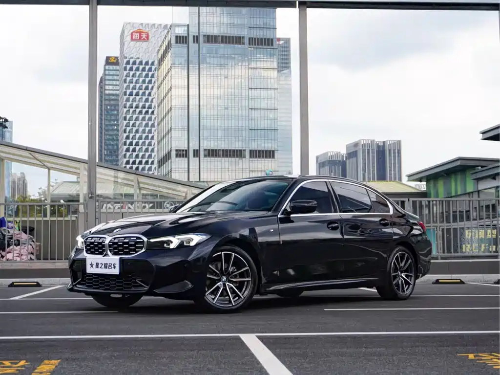 BMW 3 Series 2023 — фото 1