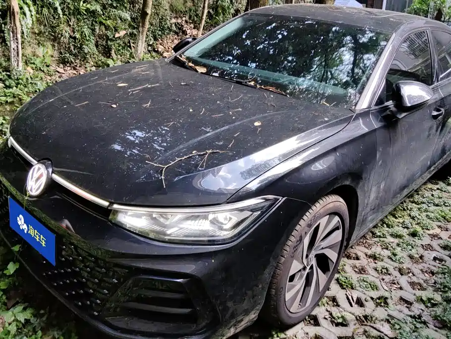 Volkswagen Passat 2025