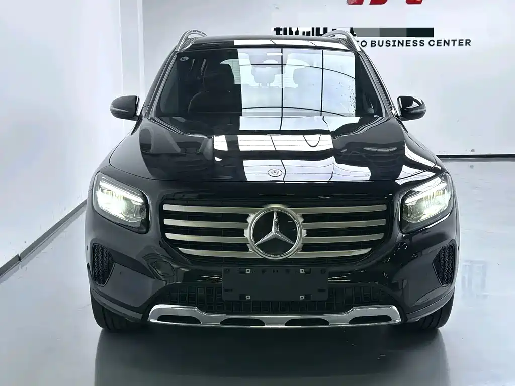 Mercedes-Benz GLB 2024 — фото 2