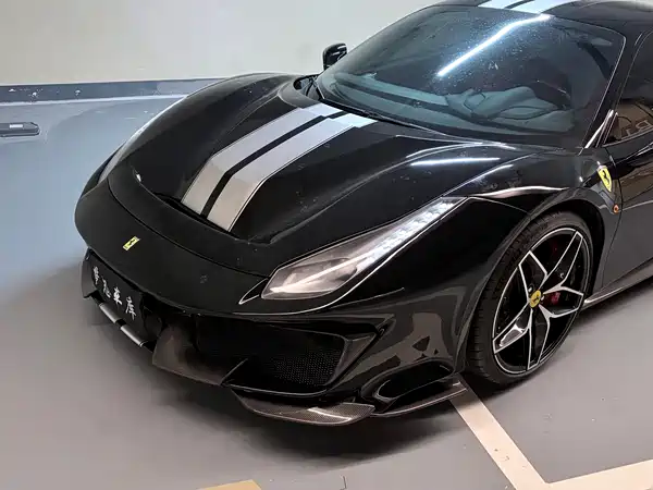 Ferrari 488 2015