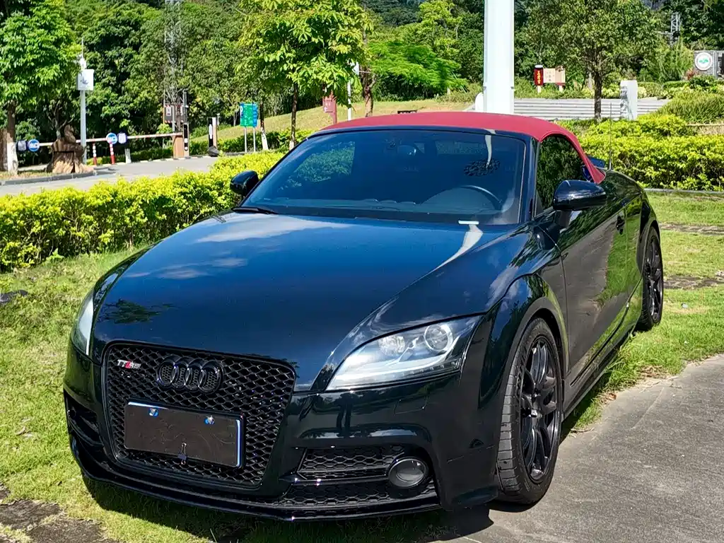 Audi TT 2013 — фото 13