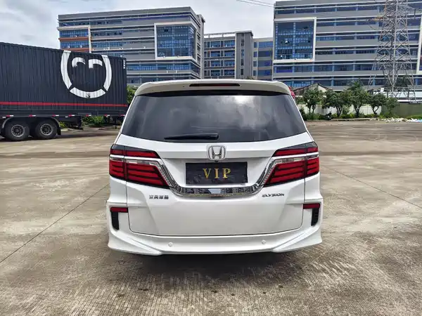 Honda Elysion 2017