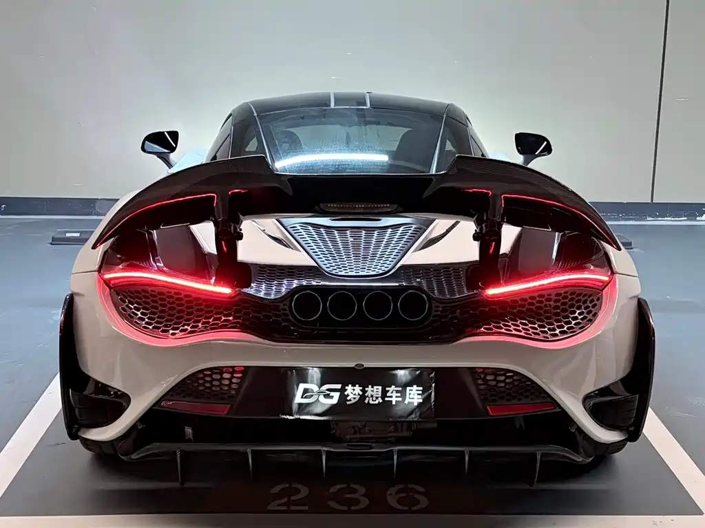 McLaren 720S 2018 — фото 11