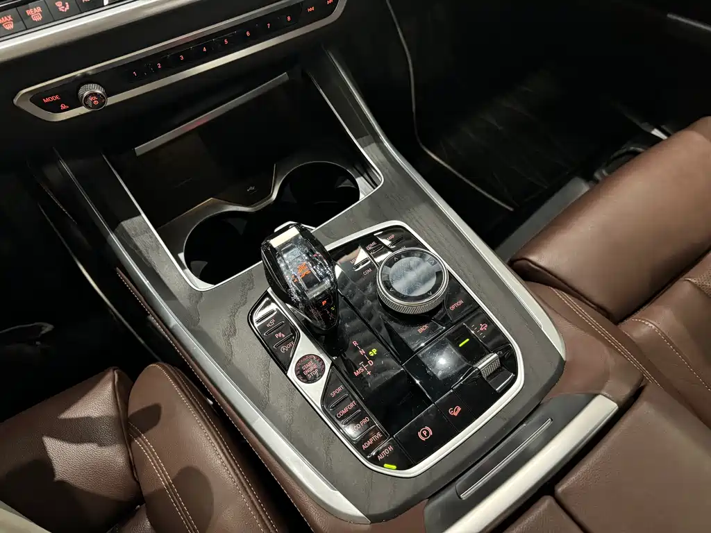 BMW X7 2020 — фото 12