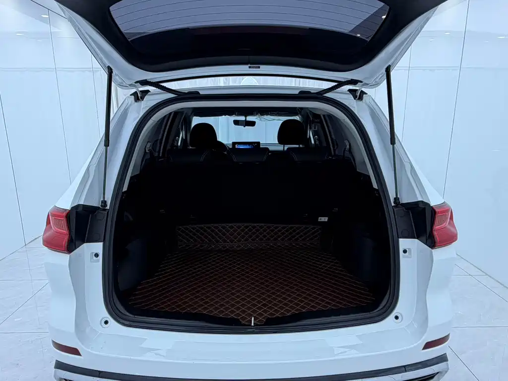 Haval M6 2023 — фото 15