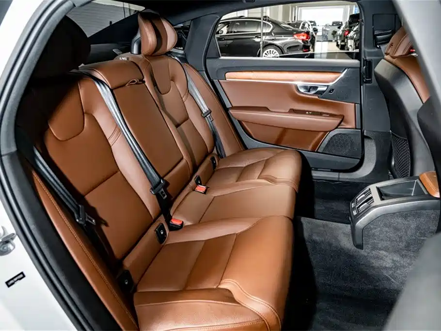 Volvo S90 2022 — фото 23