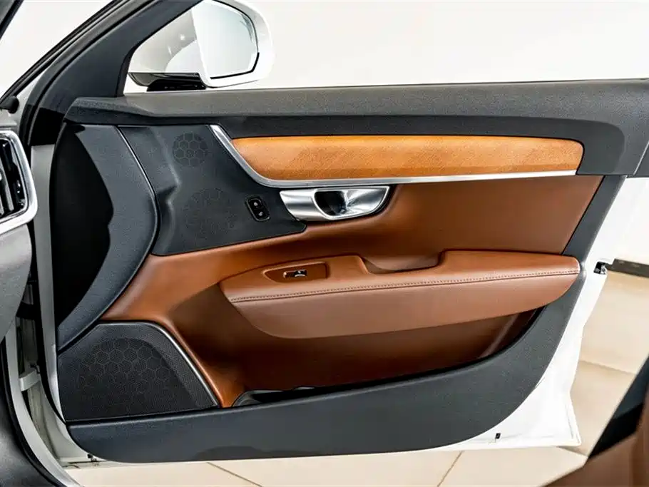 Volvo S90 2022 — фото 16