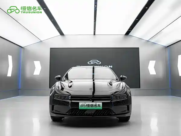 Zeekr 001 2023