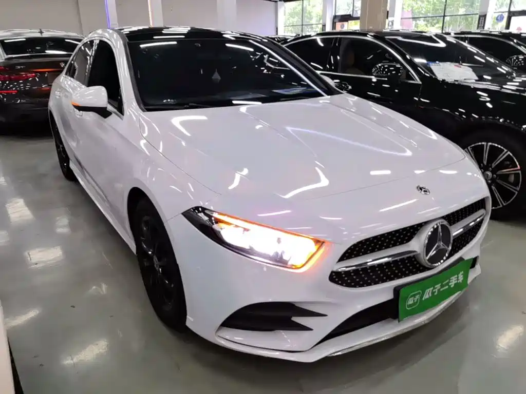 Mercedes-Benz A-Class 2021 — фото 4