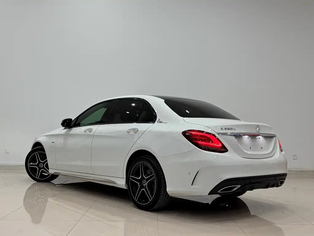 Mercedes-Benz C-Class 2022 — фото 6